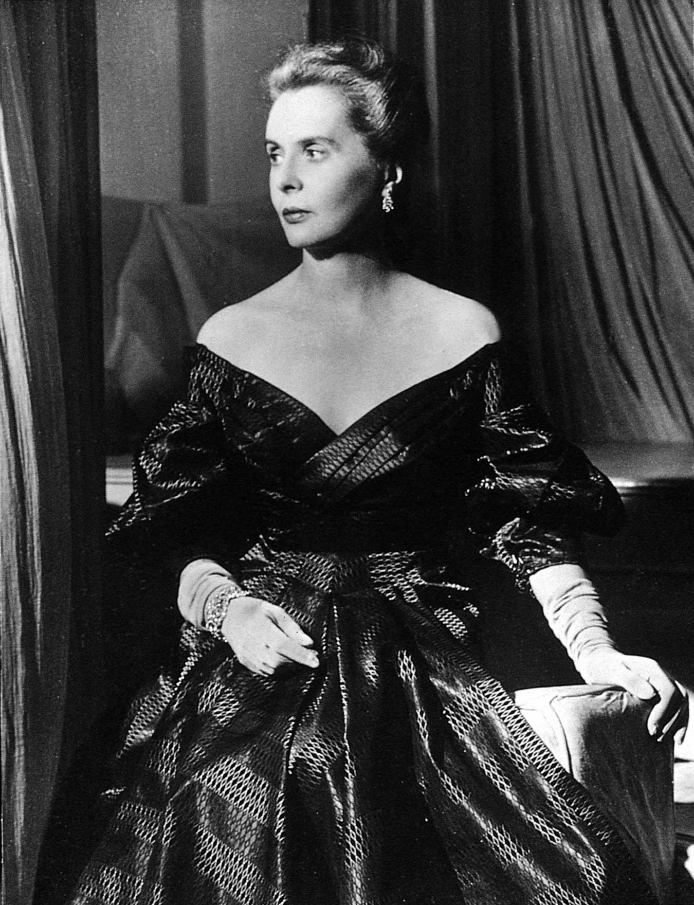 Ninette de valois History of the associate programme
