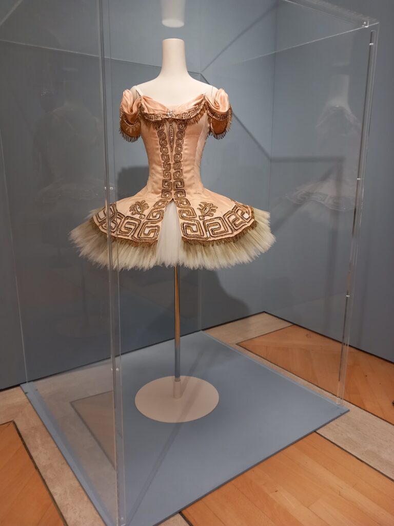 Dame darcey bussell’s tutu on display at guildhall art gallery