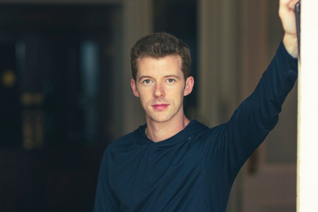Royal ballet dancer kevin emerton announced as pre-professional year ballet teacher