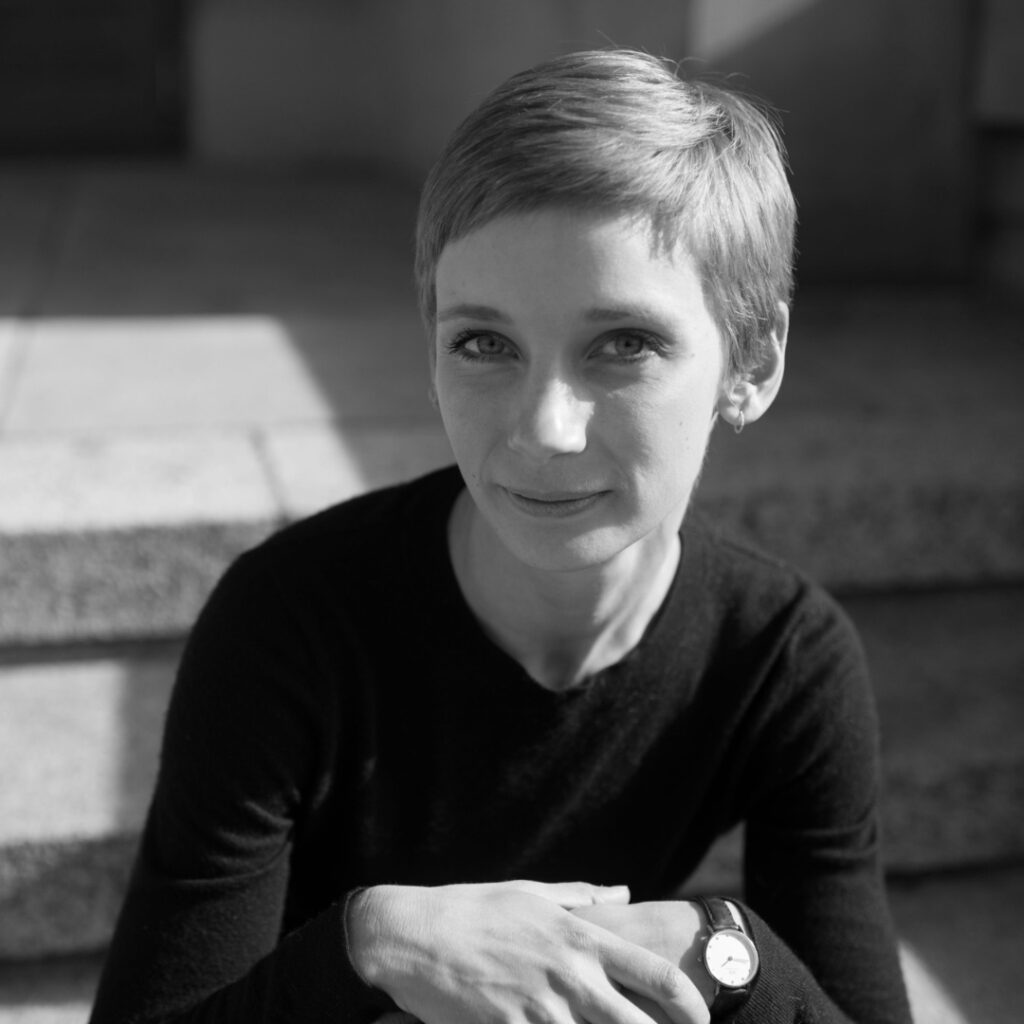 Alum louise flanagan on designing the costumes for cathy marston’s a line in reflection Alum louise flanagan on designing the costumes for cathy marston’s a line in reflection