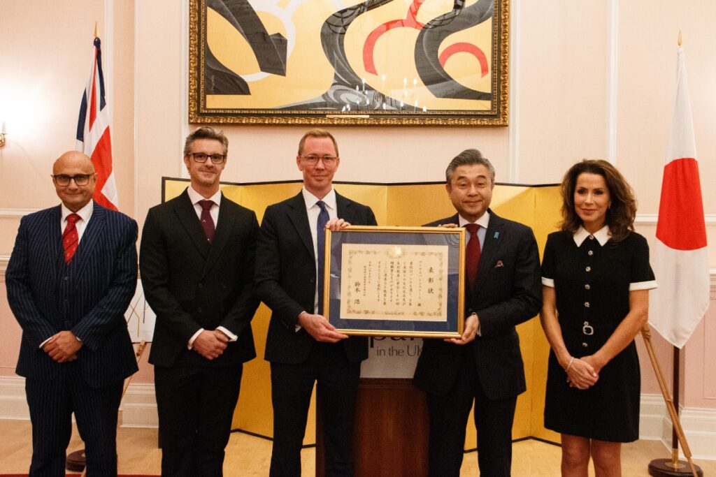 The school receive ambassador's commendation at the embassy of japan The school receive ambassador's commendation at the embassy of japan